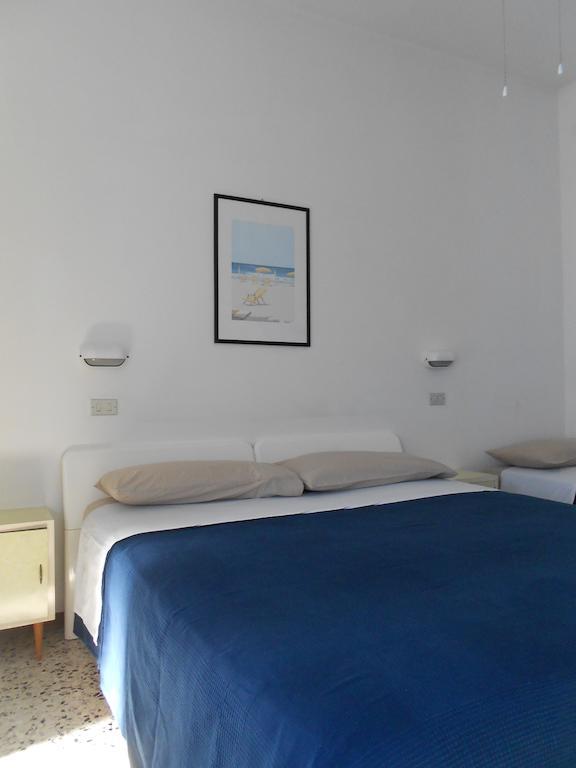 Hotel Villa Dei Platani ベラーリア・イジェア・マリーナ 部屋 写真