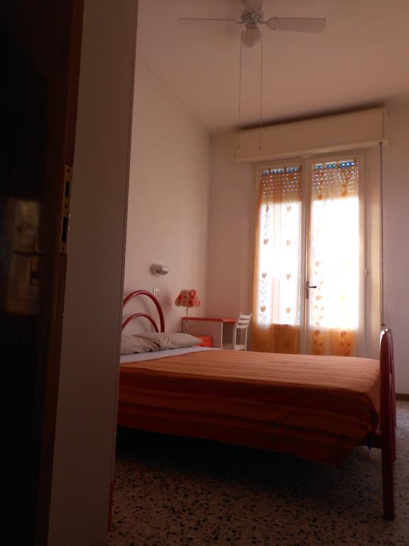 Hotel Villa Dei Platani ベラーリア・イジェア・マリーナ エクステリア 写真