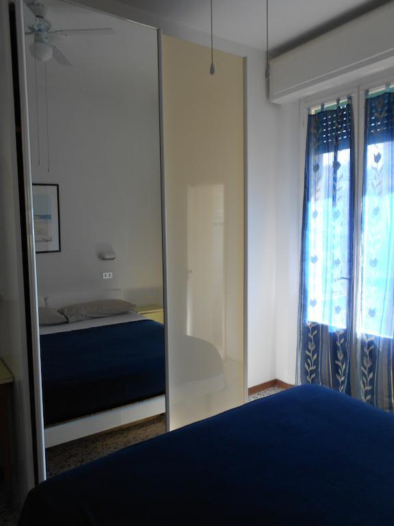 Hotel Villa Dei Platani ベラーリア・イジェア・マリーナ 部屋 写真