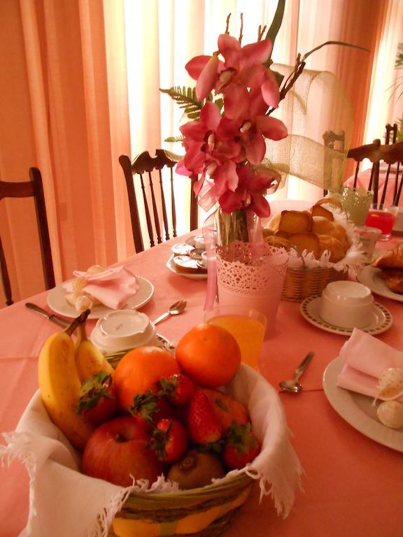Hotel Villa Dei Platani ベラーリア・イジェア・マリーナ エクステリア 写真