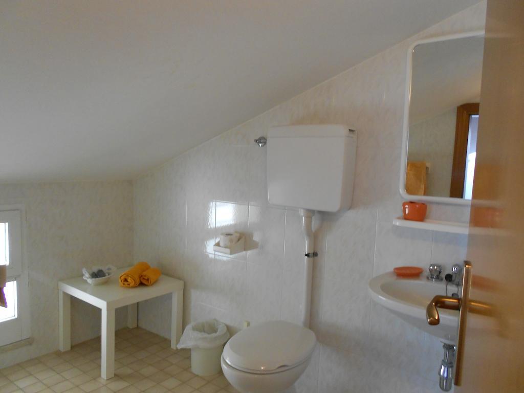 Hotel Villa Dei Platani ベラーリア・イジェア・マリーナ 部屋 写真